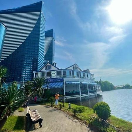 Sea View Aparthotel In Orbi City 巴统 外观 照片