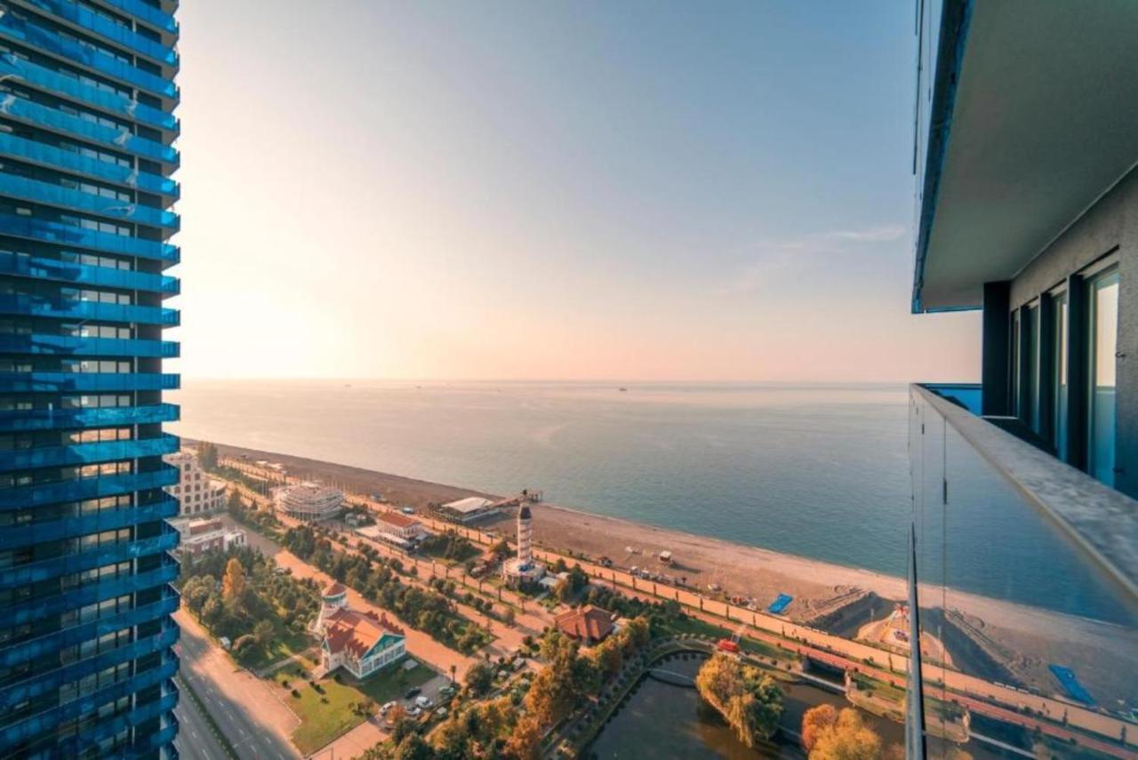 Sea View Aparthotel In Orbi City 巴统 外观 照片