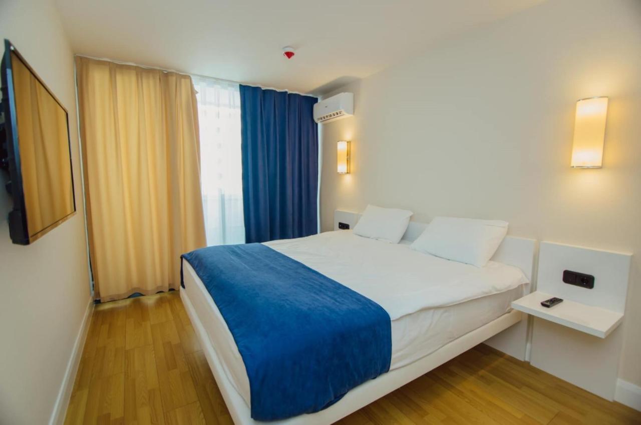Sea View Aparthotel In Orbi City 巴统 外观 照片