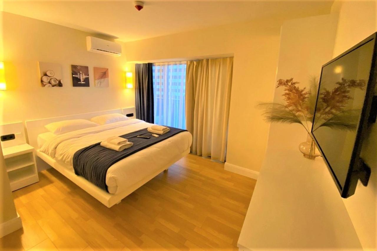 Sea View Aparthotel In Orbi City 巴统 外观 照片